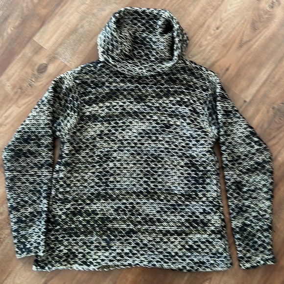 Parker Sweater - Picture 7 of 9